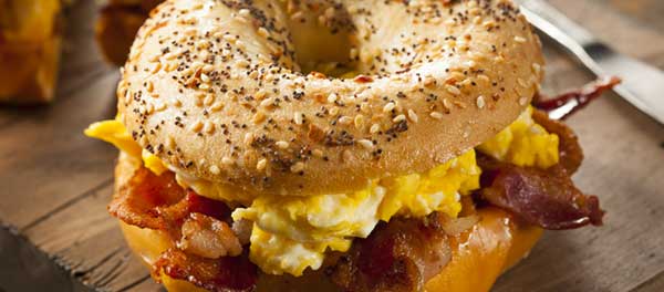 picture of bacon egg bagel